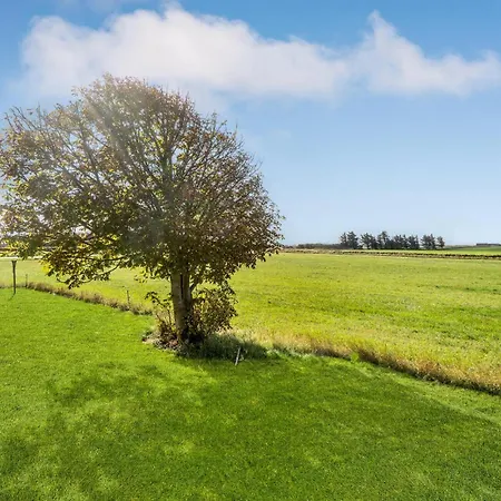 2 Bedroom In Hébergement de vacances